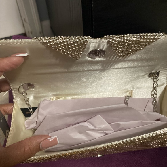 Light gold/champaign clutch purse - Picture 8 of 8